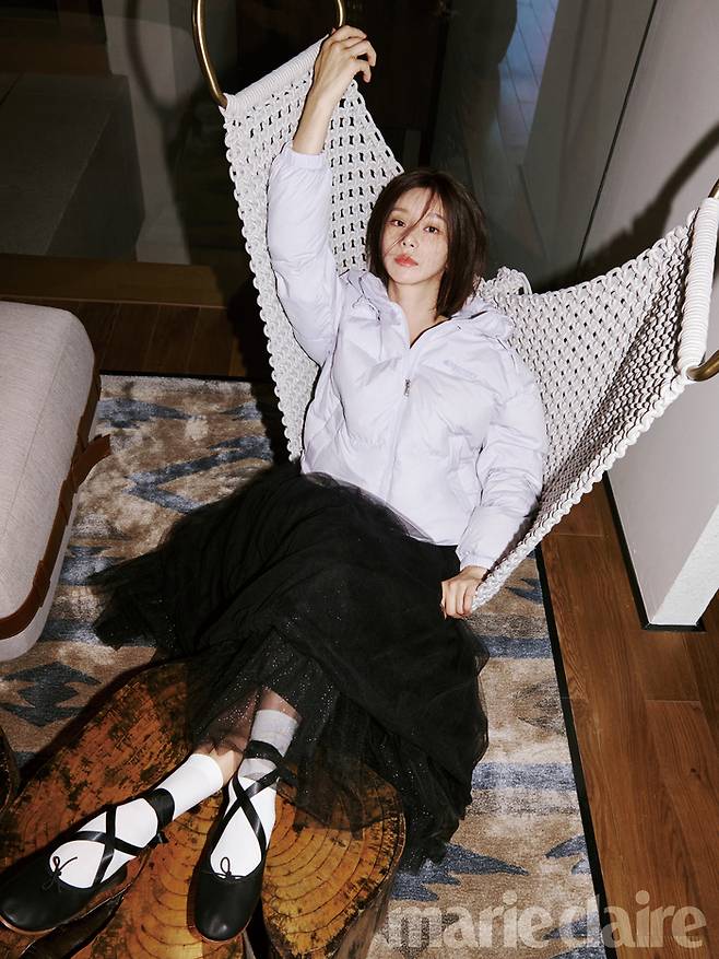 배우 이주빈 겨울 화보. 마리끌레르 제공.