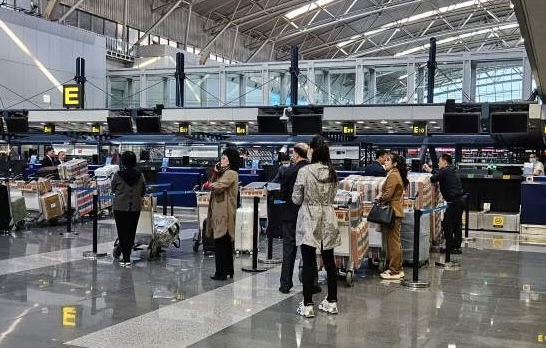 26일 오전 중국 서우두공항에 북한 주민들이 평양행 노선에 탑승하기 위해 수속하는 모습이 포착됐다.  ⓒ News1 정은지 트파원