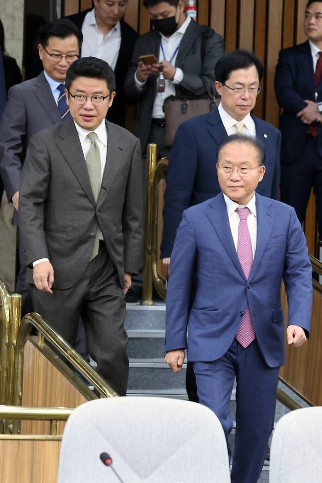 윤재옥 국민의힘 원내대표가 27일 오전 서울 여의도 국회에서 열린 국정감사대책회의에 참석하고 있다. 사진=뉴스1화상