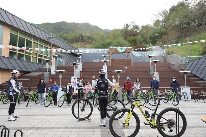 산속 자전거 학교 [울산울주세계산악영화제 제공. 재판매 및 DB 금지]