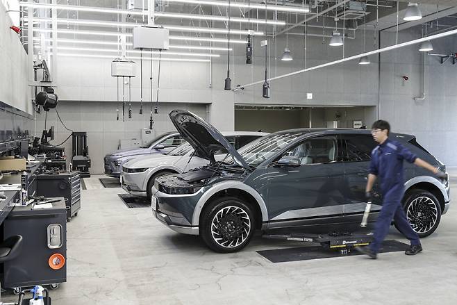 Hyundai Mobility Japan's Customer Experience Center in Yokohama (Korea Automobile Journalists Association)