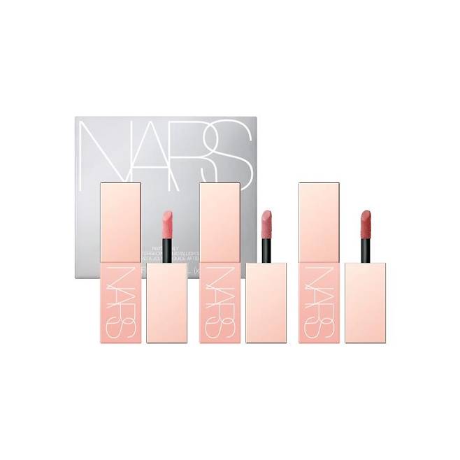 나스 애프터 글로우 리퀴드 블러쉬 세트 - 크리미하게 발려 뺨을 물들이듯 밀착되는 리퀴드 제형 블러셔 세트. 홀리데이 컬렉션엔 신색상 ‘오르가즘 러쉬’ 추가. 3.2mL 3개 6만7천원.