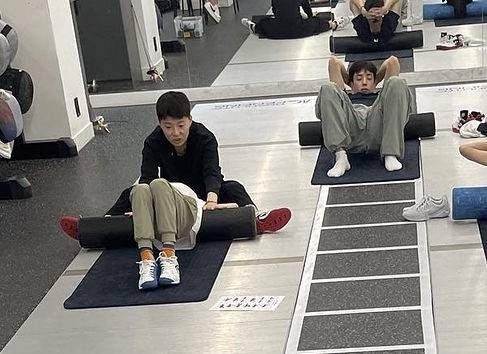 Nam Hyun-hee's fencing school in September. The person in black attire on the left is believed to be Jeon Cheong-jo. [INSTAGRAM SCREEN CAPTURE]