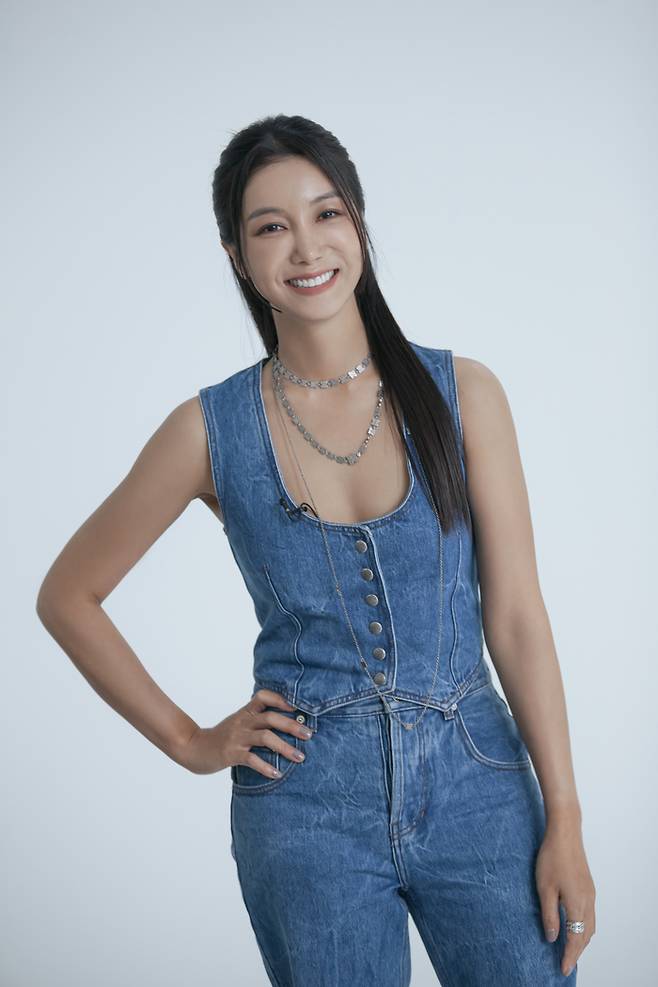 tvN 드라마 ‘아라문의 검’에서 태알하 역을 연기한 배우 김옥빈. 사진 스튜디오고스트