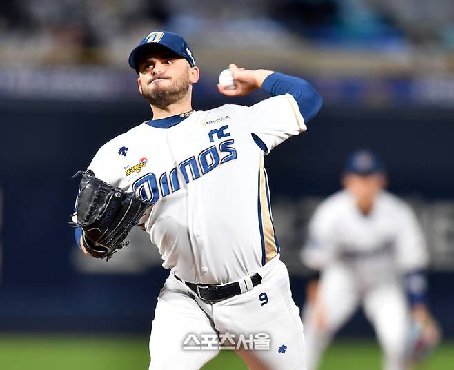 NC 태너가 2일 창원NC파크에서 열린 2023 KBO 플레이오프 3차전 KT전에 선발 등판해 역투하고 있다. 2023.11.02.창원 | 강영조기자 kanjo@sportsseoul.com