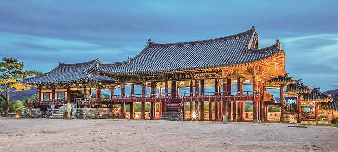 밀양 영남루. 경남도청 제공