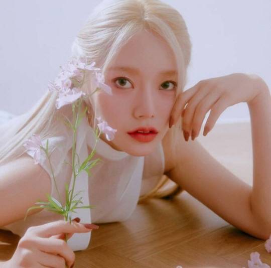 걸그룹 피프티피프티 키나