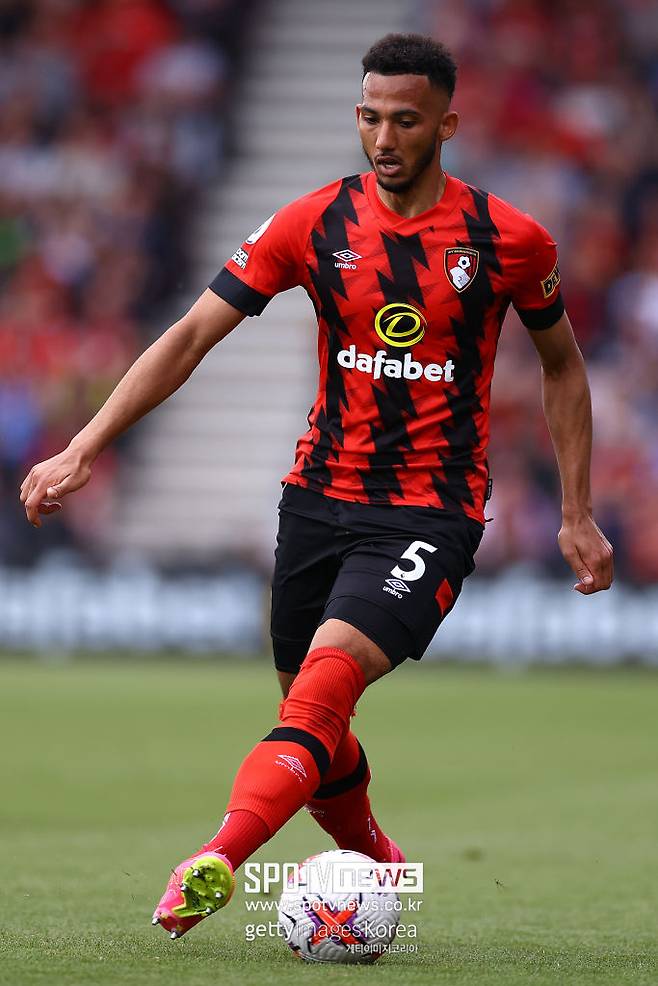 ▲ 토트넘 홋스퍼의 영입 대상인 AFC본머스 중앙 수비수 로이드 켈리.