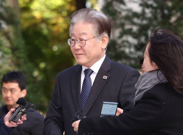 ▲더불어민주당 이재명 대표가 7일 오전 서울 서초구 서울중앙지법에서 열린 '대장동 배임·성남FC 뇌물' 관련 1심 5회 공판에 출석하고 있다. ⓒ연합뉴스