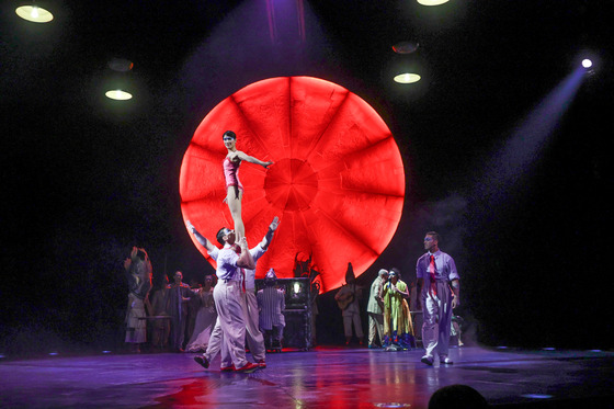 Cirque du Soleil's "Luzia" show is ongoing at the Seoul Sports Complex's Big Top in Songpa District, southern Seoul. [YONHAP]