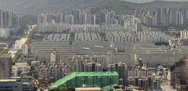 서울 강남구 도곡동 일대 아파트값이 하락세를 보이면서 배경에 관심이 쏠린다. (매경DB)