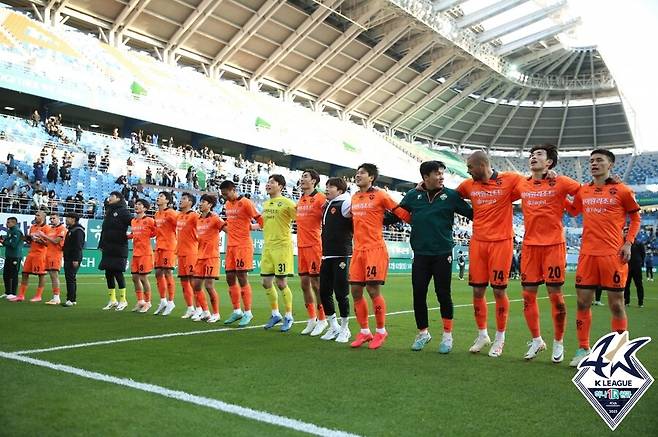 ▲ 대전과 맞대결에서 승리를 거둔 강원 ⓒ한국프로축구연맹