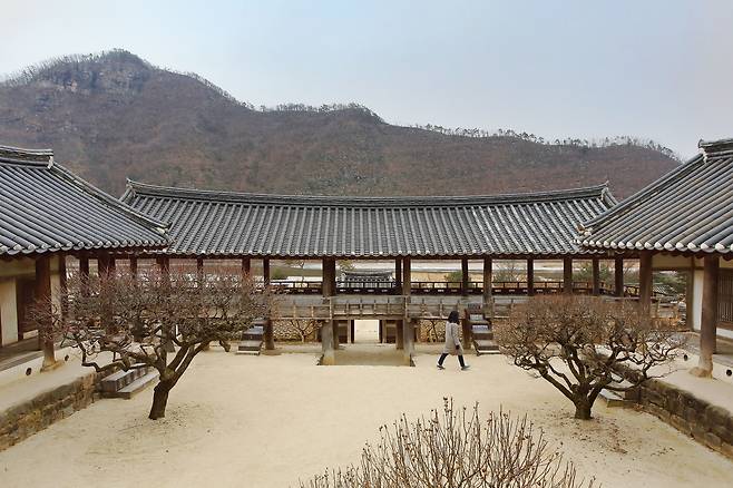 유네스코 세계문화유산으로 서원 건축의 백미로 불리는 병산서원. /양수열 영상미디어 기자