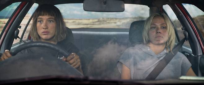 '다이브: 100피트 추락'의 한 장면. 사진제공=와이드릴리즈