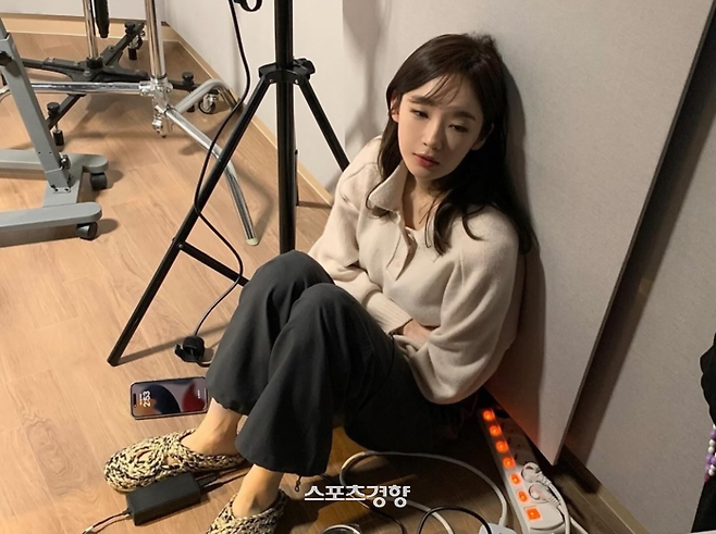 강민경 사회관계망서비스(SNS)