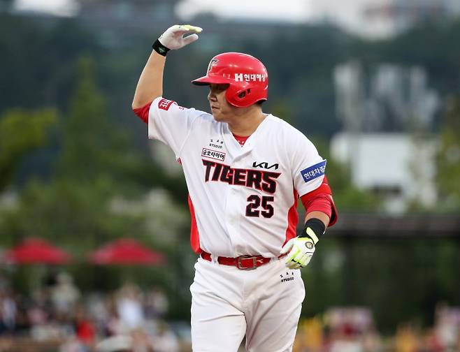 (광주=연합뉴스) 반드시 최원준이 살아야 이우성이 1루로 들어가는 의미가 있다. 만약, 이 프로젝트가 성공하면 외부 FA 영입이 없어도 KIA 타선은 리그 최강으로 군림할 수 있다