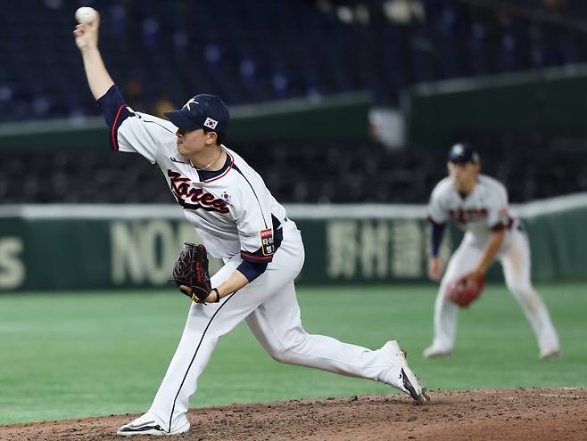 (도쿄(일본)=뉴스1)18일 오후 일본 도쿄돔에서 열린 '2023 아시아프로야구챔피언십(APBC)' 대한민국과 대만의 경기 9회초 마운드에 오른 대한민국 정해영이 역투하고 있다.