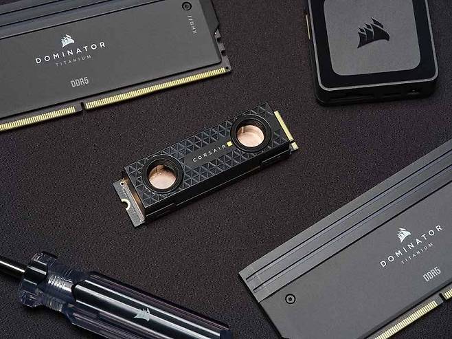 커세어 MP700 프로 히트싱크 탑재 모델 / 출처=커세어