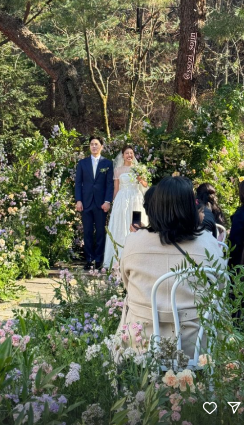 박소진 이동하 결혼식 현장이 공개됐다.사진=방민아 SNS