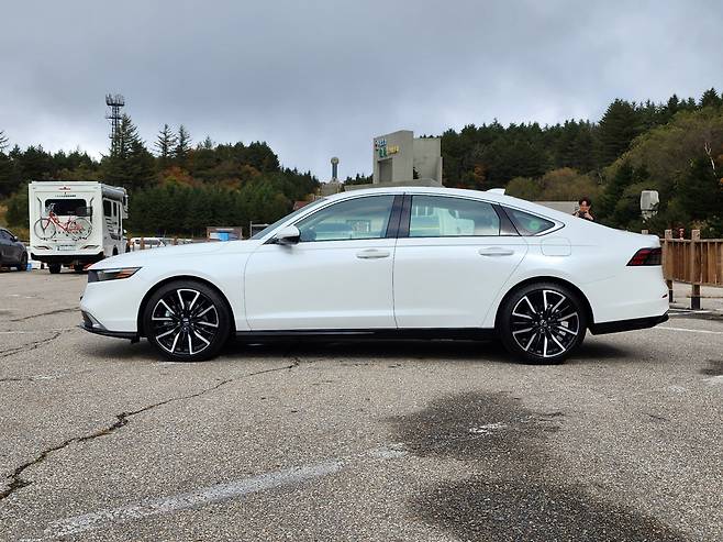 혼다 ‘올 뉴 어코드 하이브리드’. [김성우 기자]