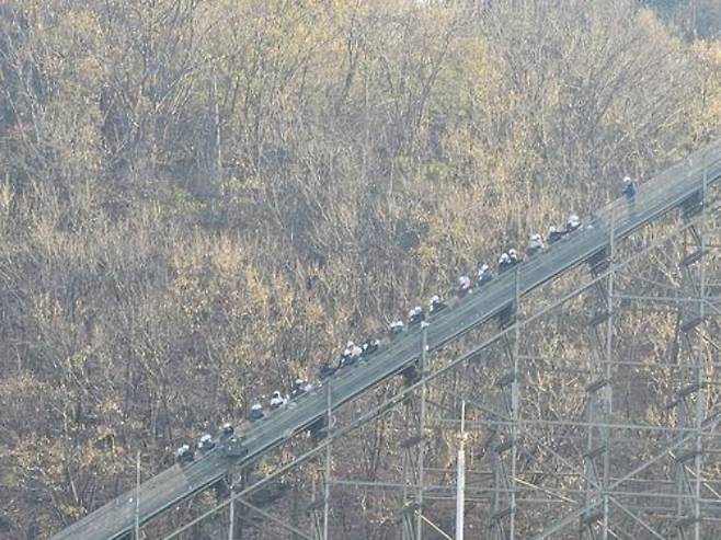 멈춰선 '티 익스프레스'. 연합뉴스