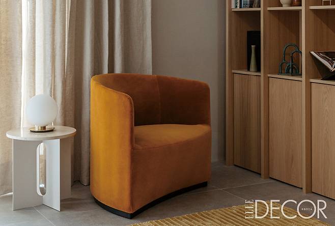 세월이 묻은 건물과 현대적인 노르딕 감성이 균형을 이루는 아우도 코펜하겐.