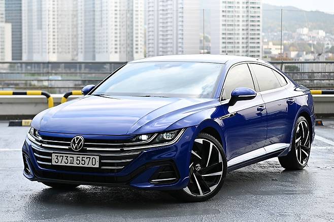 폭스바겐 아테온 R-라인 4모션. 김학수 기자