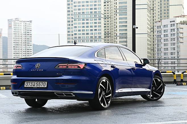 폭스바겐 아테온 R-라인 4모션. 김학수 기자