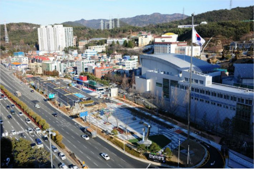 부산문학관 건립 부지로 결정된 금정구 만남의광장. 부산시 제공