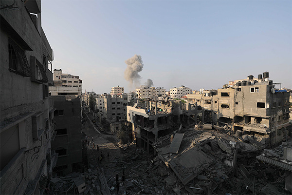 Israeli airstrikes on northern Gaza [Photo by EPA / Yonhap]