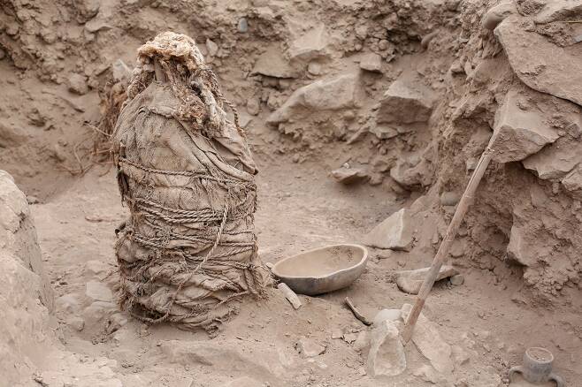 페루 수도 리마의 고대 유적지에서 최소 1000년 된 미라 5구가 발견됐다. 로이터 연합뉴스