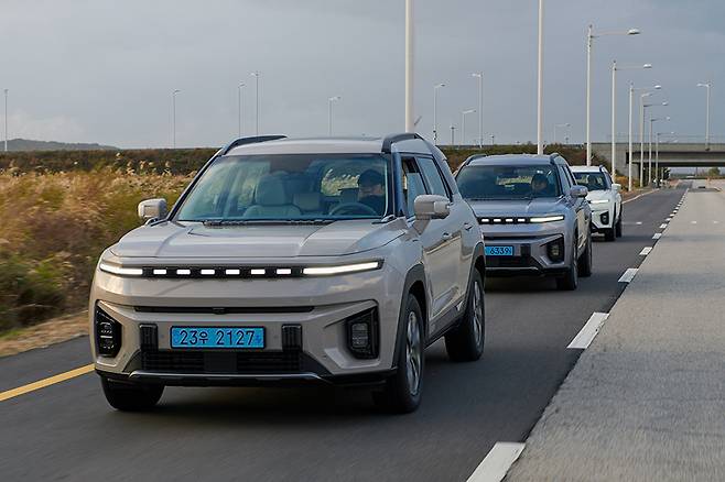 KG 모빌리티 토레스 EVX. KG 모빌리티