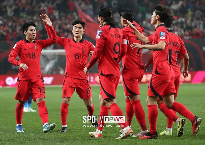 ▲ 이강인이 서울상암월드컵경기장에서 열린 '2026 국제축구연맹(FIFA) 북중미 월드컵' 아시아지역 2차 예선 싱가포르전에 출전했다 ⓒ곽혜미 기자