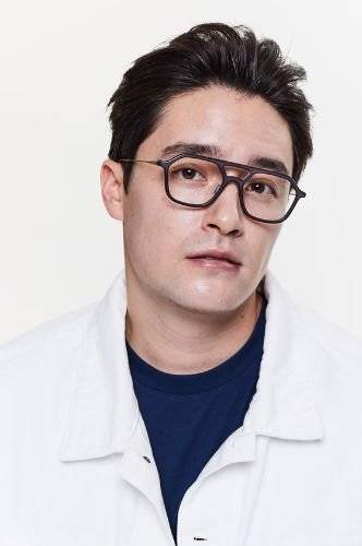 복고의 영향으로 투 브릿지 스타일의 안경도 유행하고 있다. 사진 브리즘