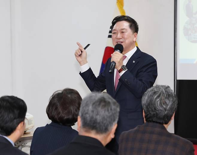 ▲김기현대표 지역구서 의정보고 활동: 연합뉴스