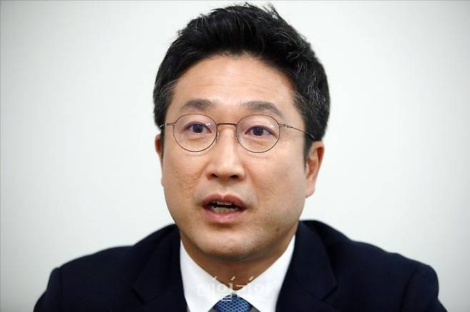 내년 총선에서 경기 파주갑에 출마 예정인 서용주 더불어민주당 상근부대변인이 22일 오전 서울 여의도 국회 소통관에서 데일리안과 인터뷰를 하고 있다. ⓒ데일리안 홍금표 기자