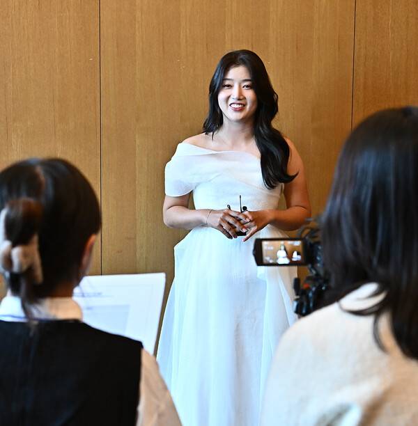 한국여자프로골프(KLPGA) 투어 '2023 KLPGA 대상 시상식'에 참석한 한진선 프로의 모습이다. 사진제공=KLPGA