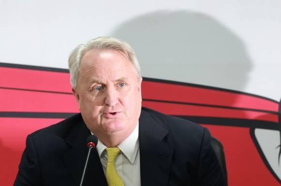 발언하는 인요한 혁신위원장 - 인요한 혁신위원장이 23일 여의도 당사에서 열린 제10차 전체회의에서 발언하고 있다. 2023.11.23 연합뉴스