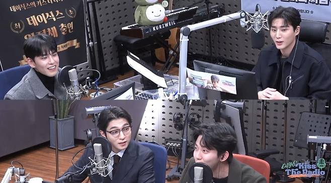 사진=왼쪽 위부터 시계 방향/원필, 영케이, 도운, 성진/KBS 쿨FM ‘데이식스의 키스 더 라디오’ 보이는 라디오