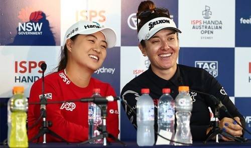 대회 개막을 앞두고 기자회견중인 이민지(왼쪽)와 해나 그린. [사진=골프 오스트레일리아]