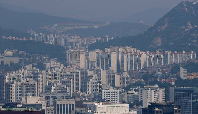 서울 남산에서 내려다 본 아파트 단지의 모습 ⓒ연합뉴스