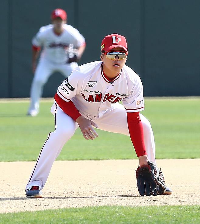 ▲ 최유빈은 내년부터는 외야로 고정돼 자신의 타격 재능을 발휘한다는 구상이다 ⓒSSG랜더스