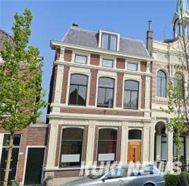 ‘골목길’의 배경으로 추측되는 여동생의 집인 델프트 플라밍 거리 40-42번지.