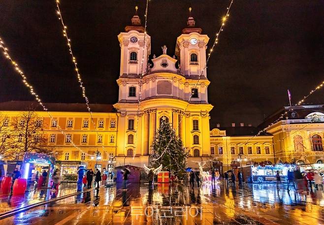 에게르 크리스마스 마켓&nbsp;ⓒ 헝가리 관광청