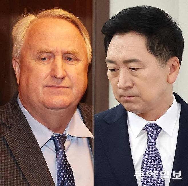 국민의힘 인요한 혁신위원장(왼쪽 사진)이 30일 오전 서울 여의도 중앙당사로 출근하고 있다. 국민의힘 김기현 대표도 같은 날 오전
 서울 여의도 국회에서 열린 최고위원회의에 참석하고 있다. 인 위원장은 이날 김 대표에게 “저를 공천관리위원장으로 추천해달라”고 
했지만 김 대표는 두 시간 만에 거절했다. 박형기 기자 oneshot@donga.com·뉴스1