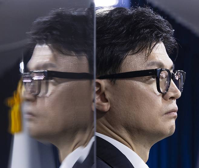 한동훈 법무부 장관의 출마설이 유력하게 거론되면서, 최근 증권가에서 한 장관 테마주로 묶인 종목들이 급등하고 있다. ⓒ연합뉴스