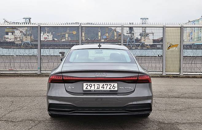 아우디 A7 PHEV. /고성민 기자