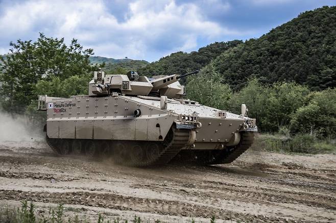 한화에어로스페이스가 호주와 공급 본계약을 앞둔 보병장갑차 레드백. 한화에어로스페이스 제공