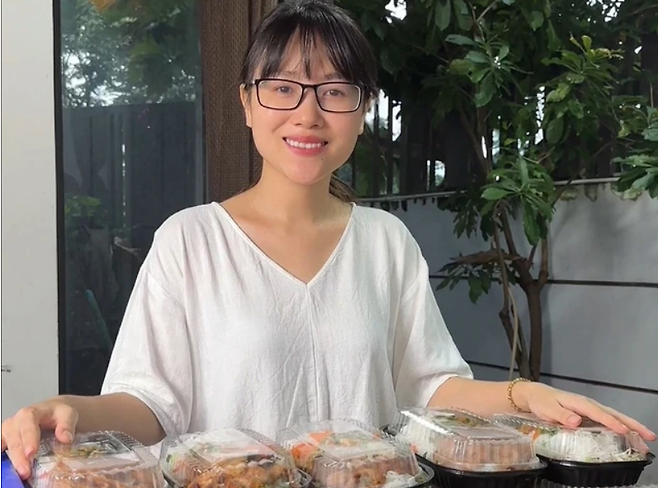 매주 일요일 오전이면 아침식사 50인분을 거리의 가난한 이웃들에게 나누어 준다. / 사진=탄니엔