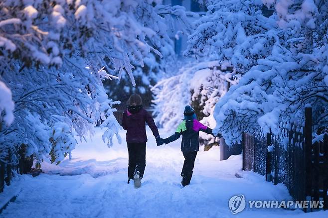 스위스 취리히에도 폭설 [EPA 연합뉴스 자료사진 재판매 및 DB 금지]